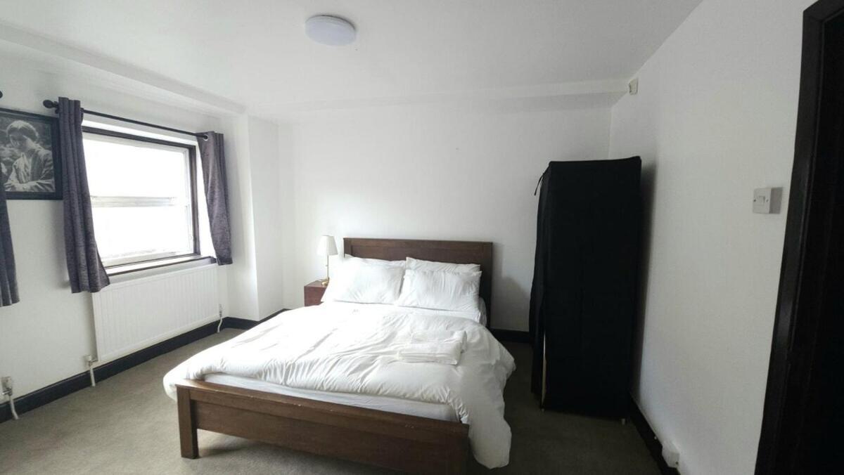 London Stockwell Station Apartment Стая снимка