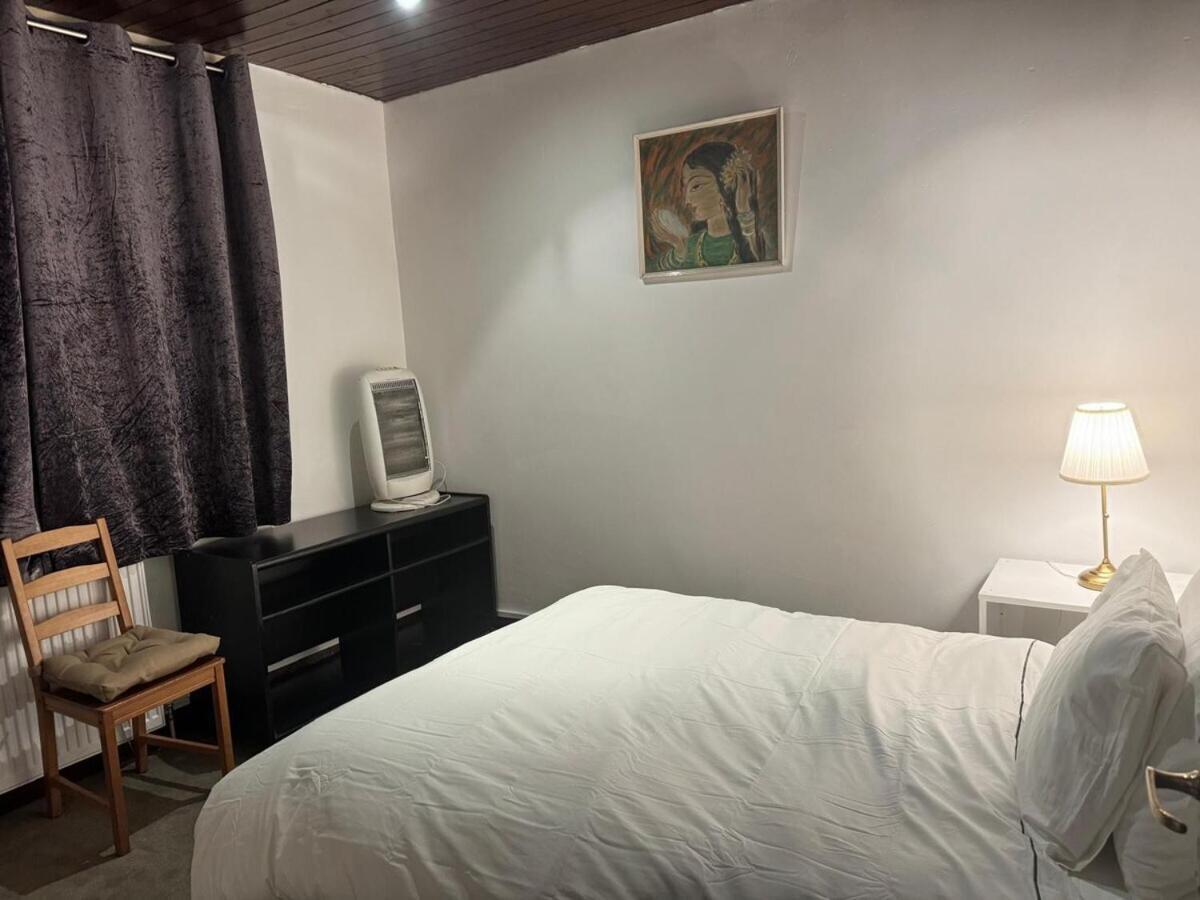 London Stockwell Station Apartment Стая снимка