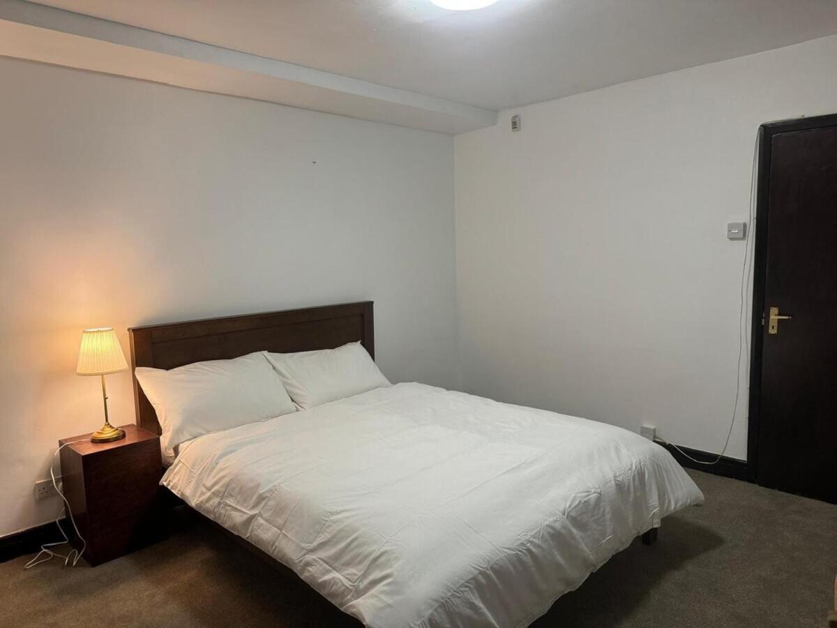 London Stockwell Station Apartment Стая снимка