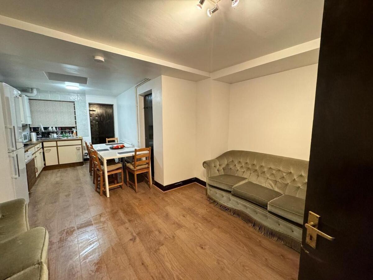 London Stockwell Station Apartment Стая снимка